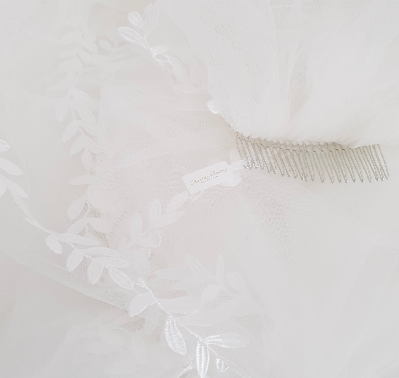 Voile de mariée dantelle 'Odd'