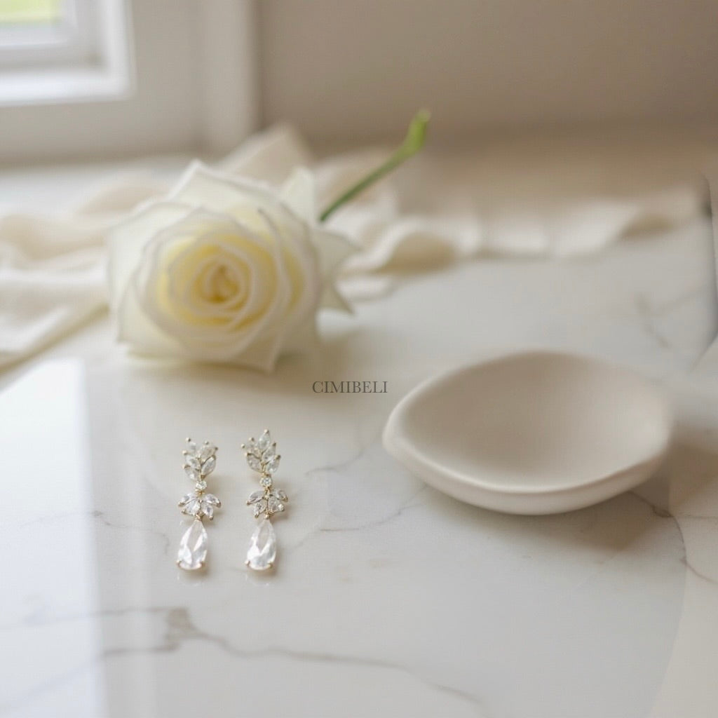 Boucles d’oreilles de mariée en cristaux autrichiens 'Lara'