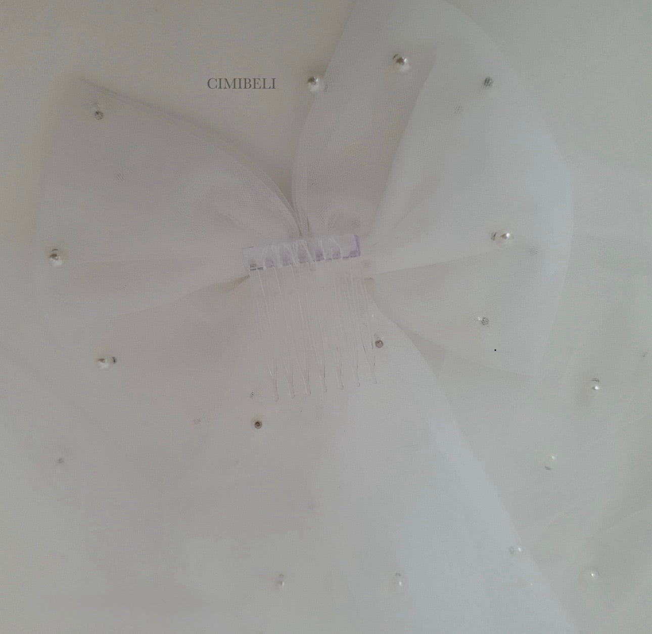 Voile de mariée perles avec nœud 'Miss'